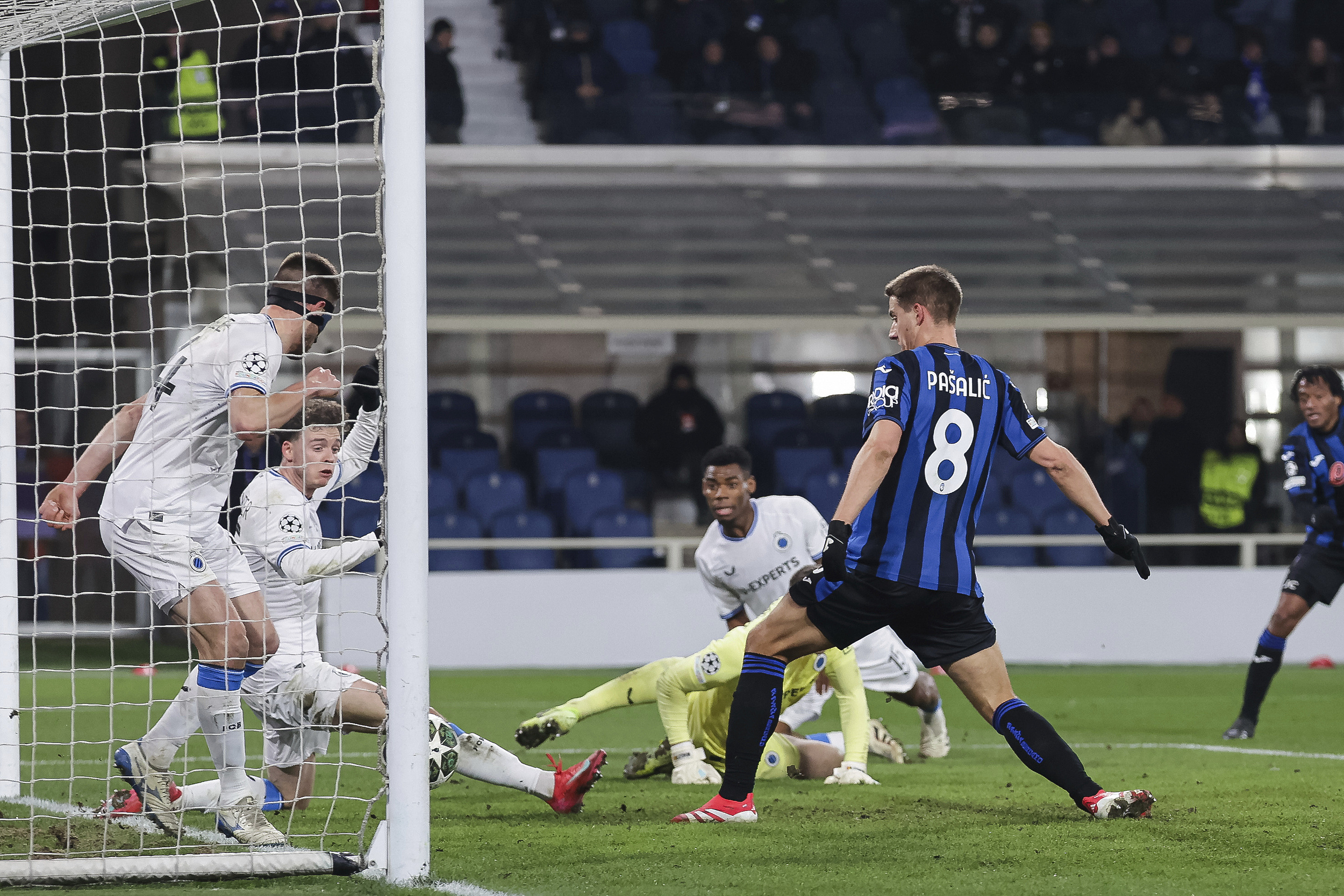 乌克兰横扫奥地利,晋级欧锦赛八强 乌克兰横扫奥地利,晋级欧锦赛八强