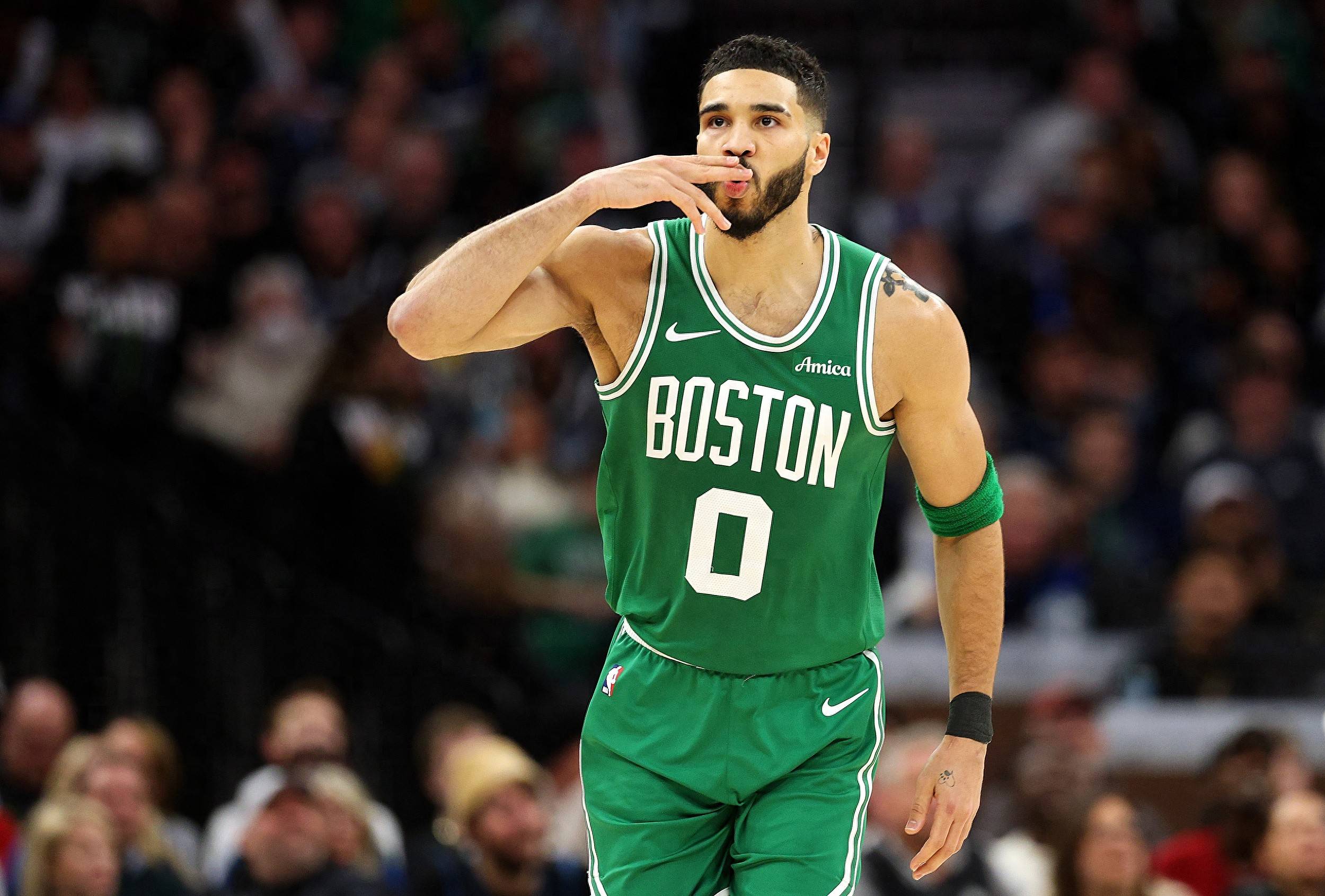 凯尔特人连胜在望,球队胜利的曙光愈发明朗的简单介绍 凯尔特人连胜在望,球队胜利的曙光愈发明朗的简单介绍