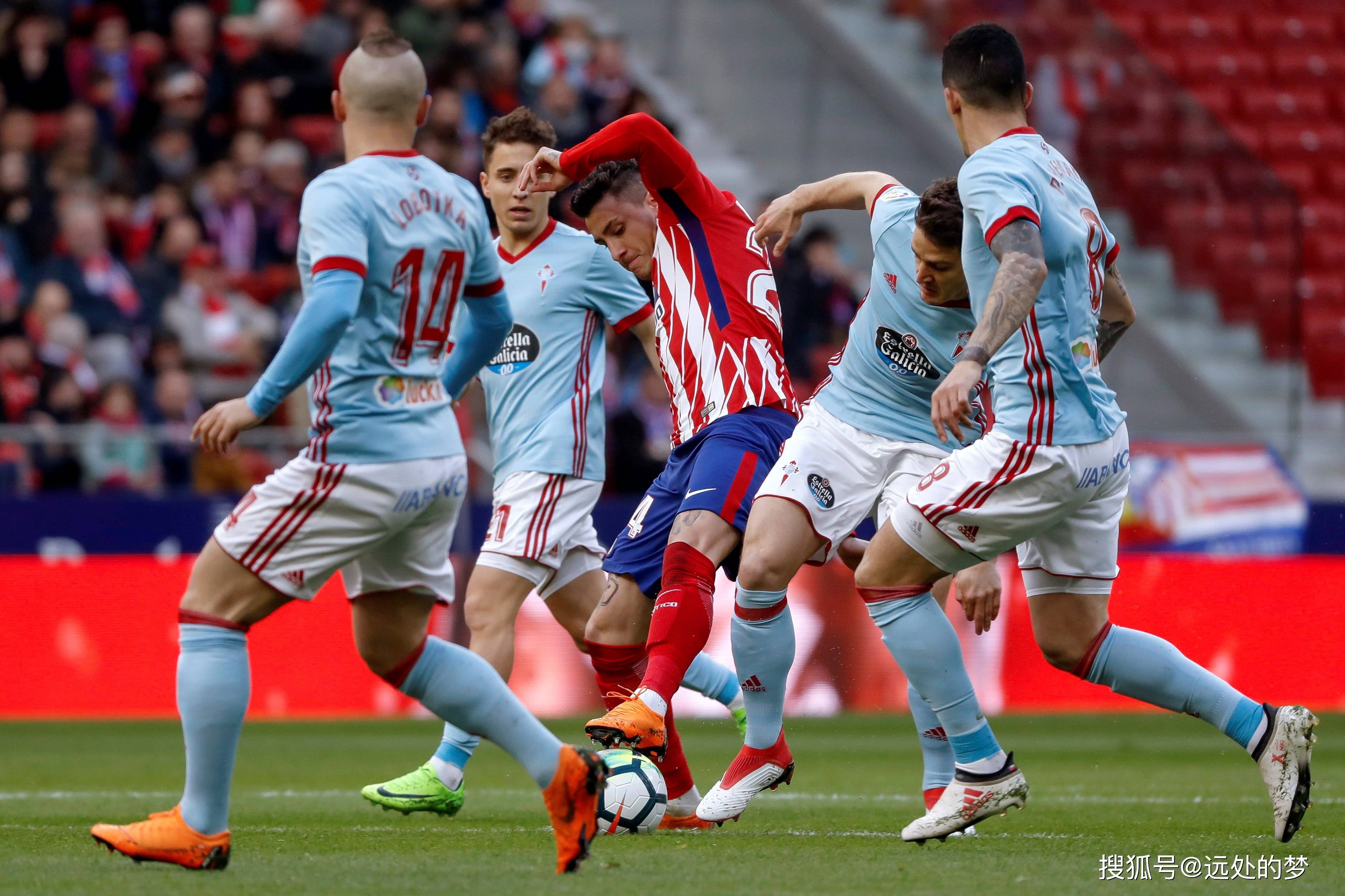 爱游戏大厅-沙尔克主场告捷，夺取德国足球联赛全胜