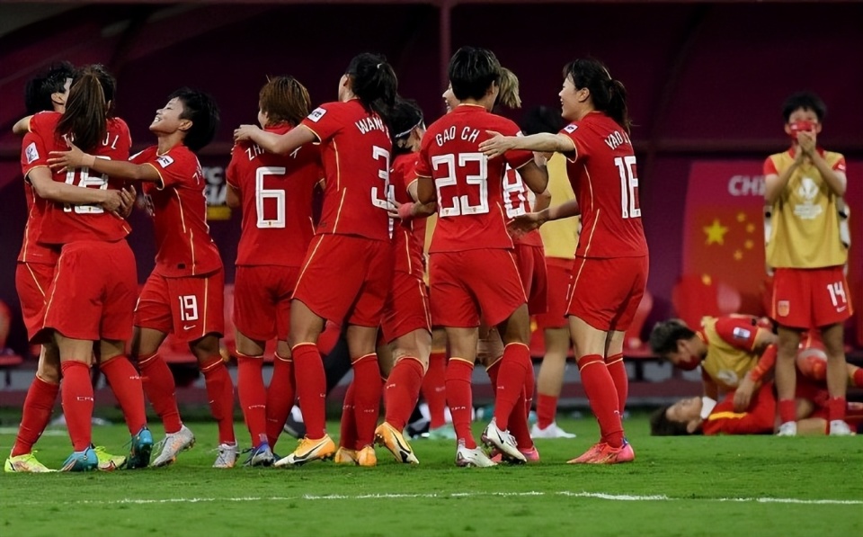 包含日本女足中场核心发挥稳定，成为夺冠关键的词条