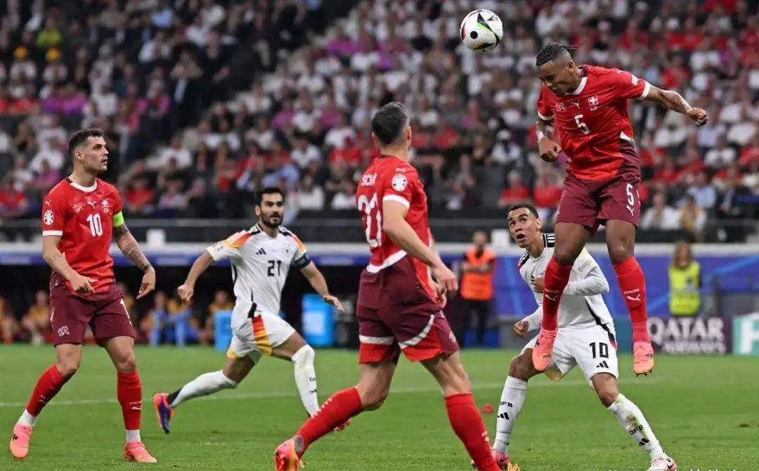 爱游戏官方入口-欧洲杯比赛上演悬念大战，胜者晋级