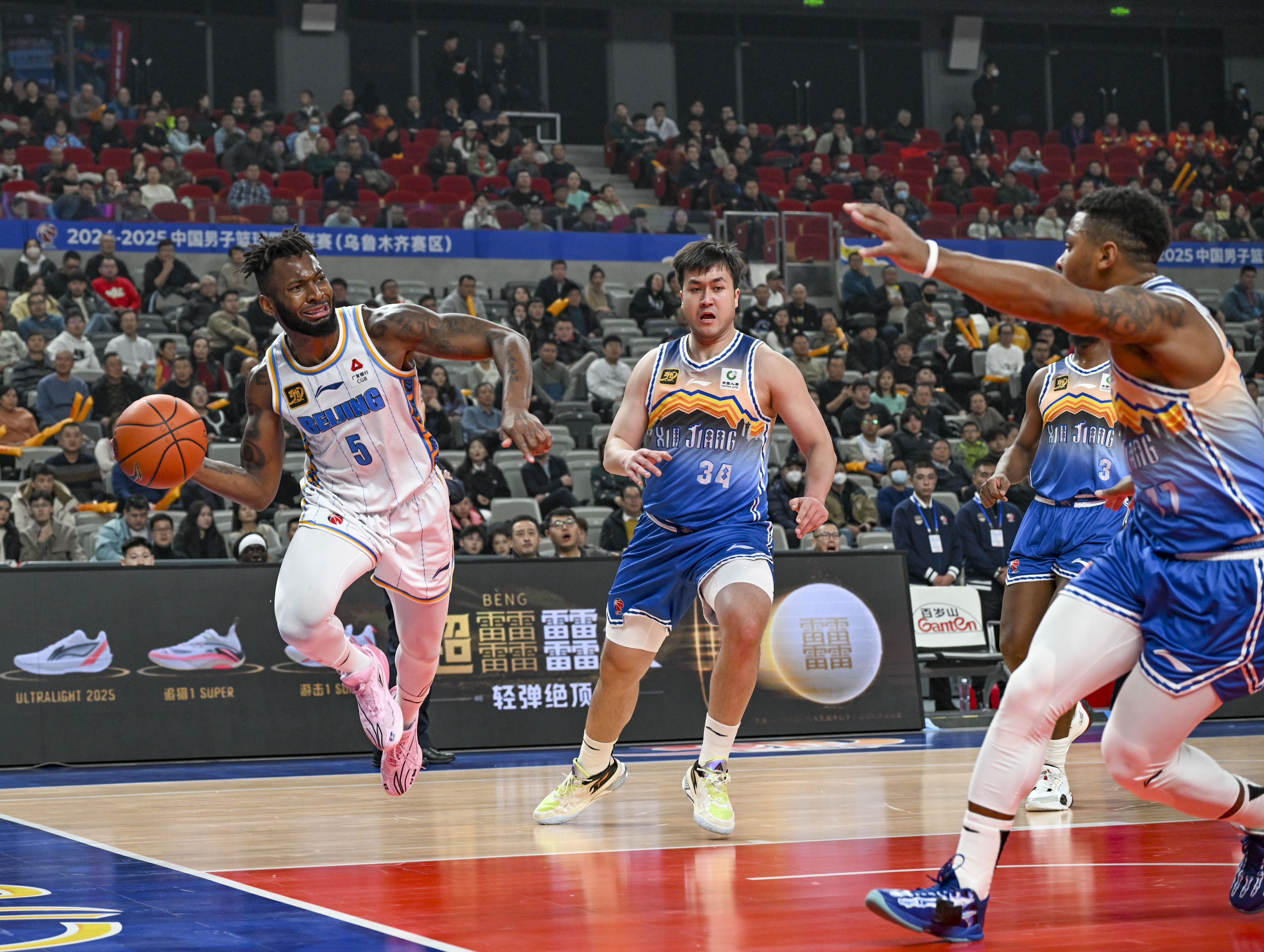 包含顶级篮球职业联赛再度上演精彩对决,观赏性极佳的词条 包含顶级篮球职业联赛再度上演精彩对决,观赏性极佳的词条