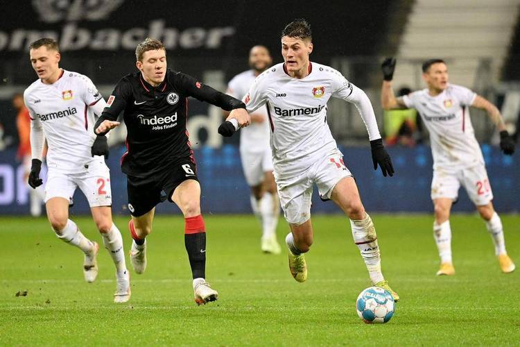 爱游戏tv-法兰克福客场击败对手，豪取三分