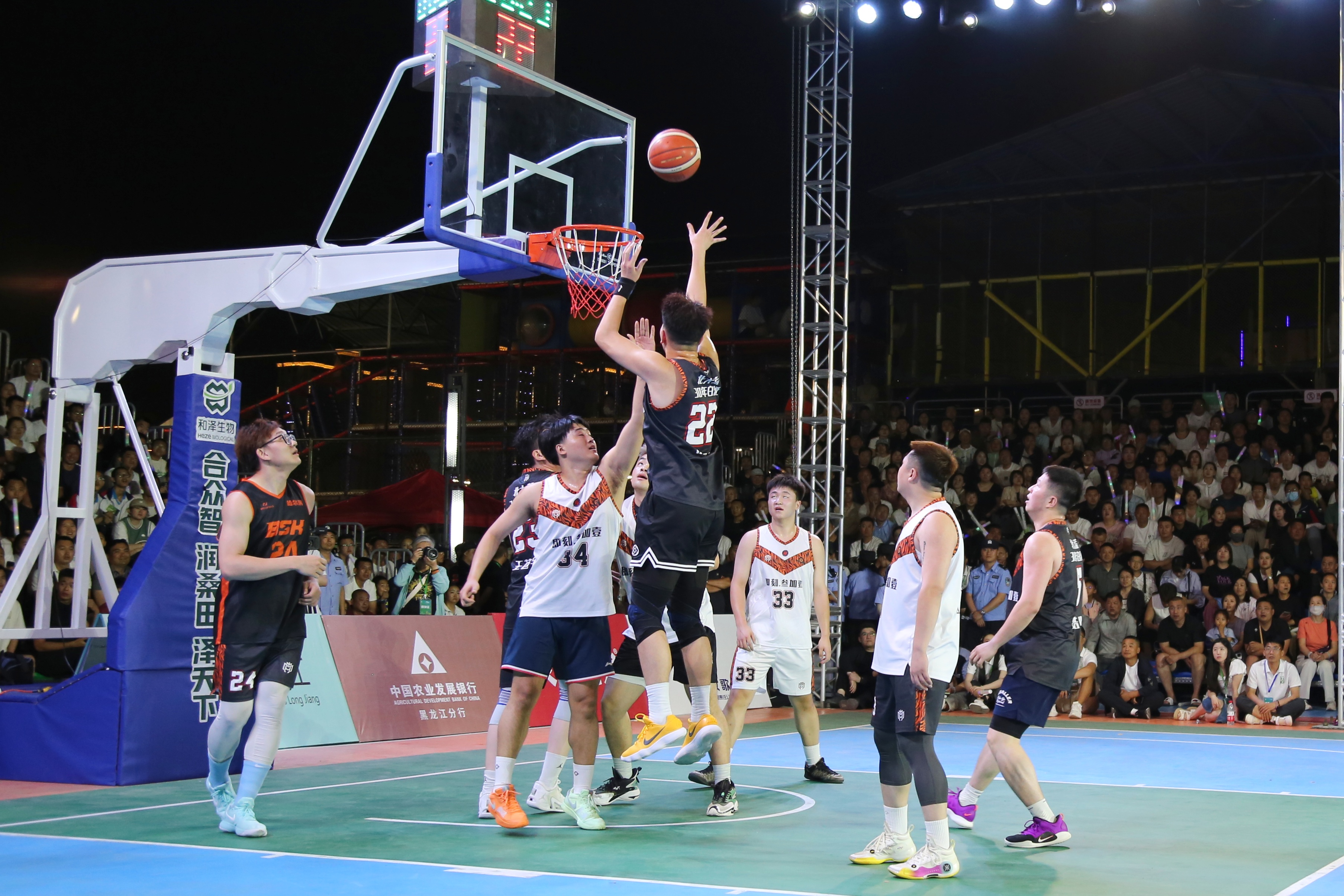 篮球赛事在国际范围内引起轰动 篮球赛事在国际范围内引起轰动