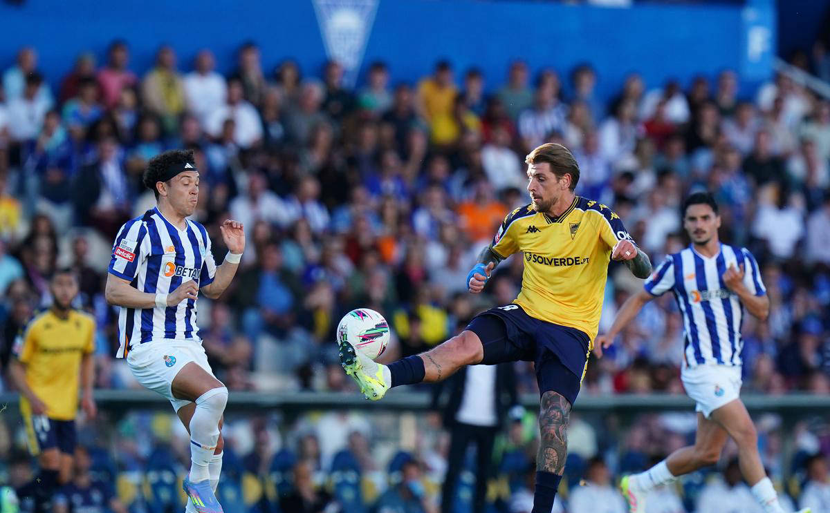 爱游戏体育-关于里尔主场胜负，结束连败势头的信息