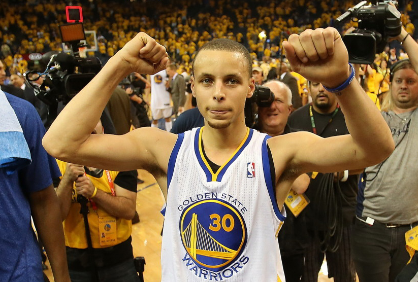 包含勇士击败活塞连续四连胜,库里展现MVP实力的词条 包含勇士击败活塞连续四连胜,库里展现MVP实力的词条