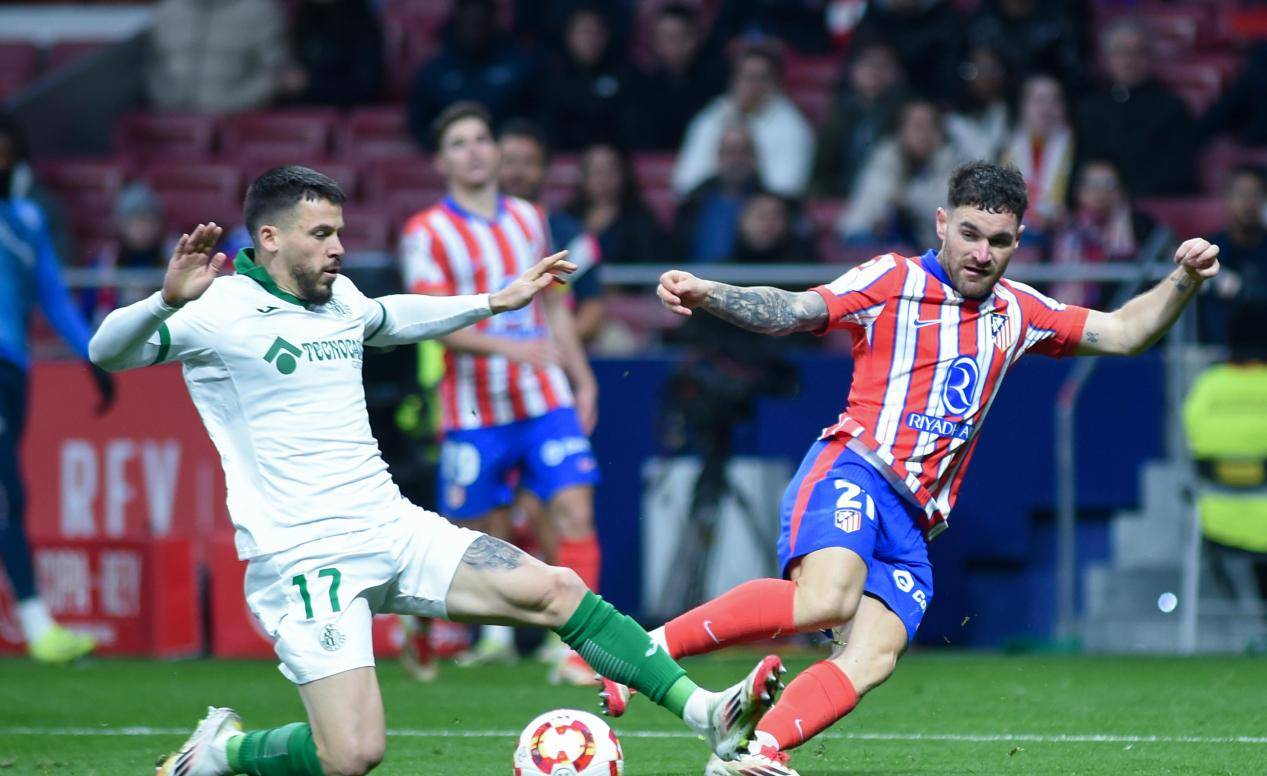 西班牙队进攻犀利,以-战胜希腊晋级的简单介绍 西班牙队进攻犀利,以-战胜希腊晋级的简单介绍