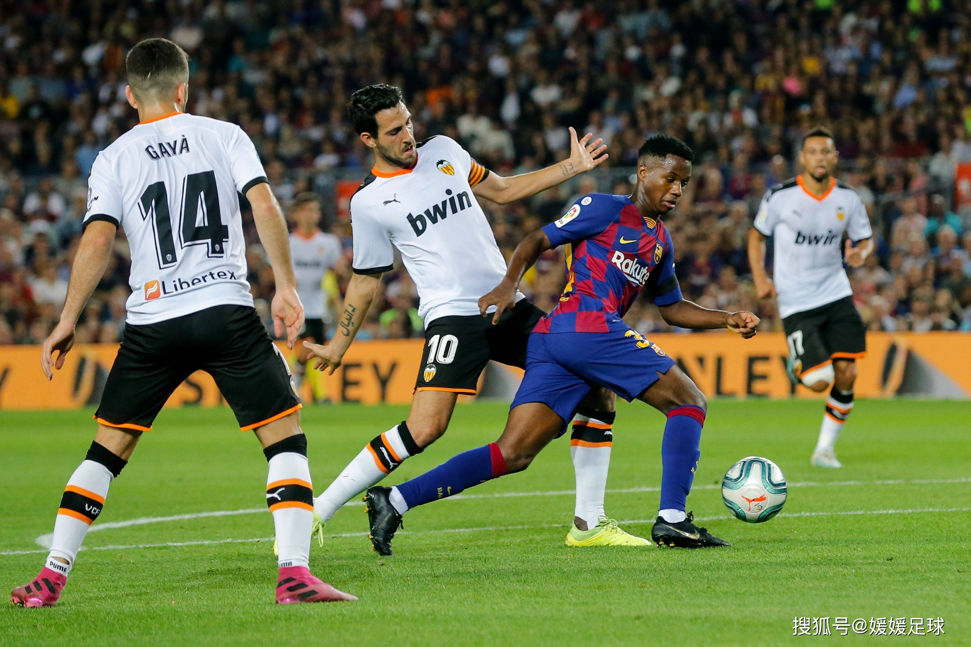 塞尔塔维战马洛卡,取得胜利 塞尔塔维战马洛卡,取得胜利