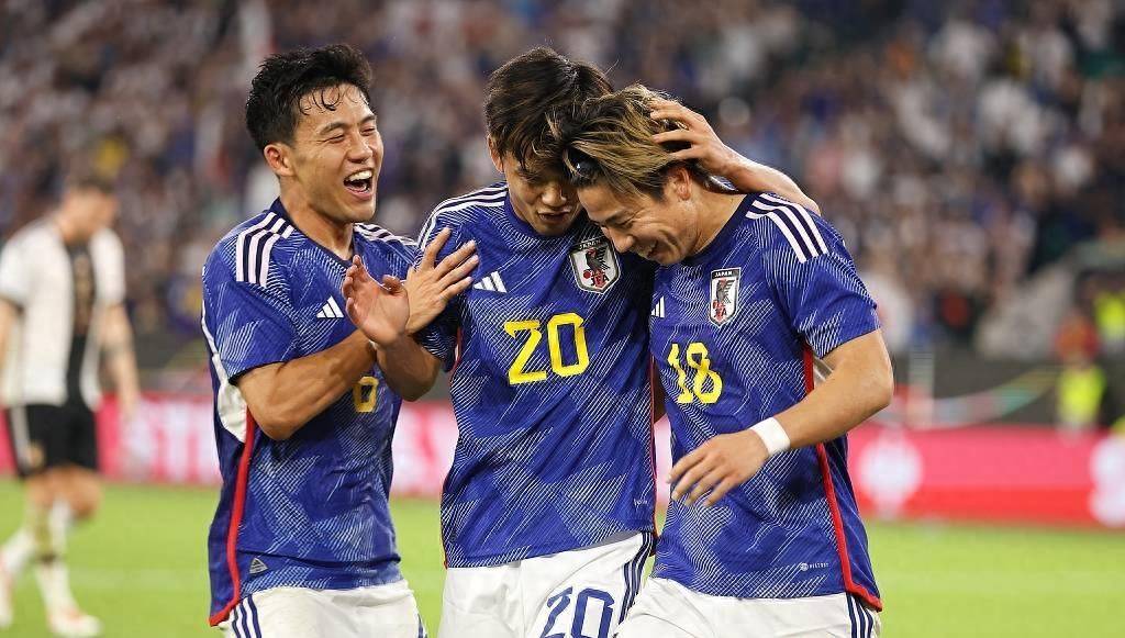 爱游戏官网-热血擂台！亚洲足球盛事火爆进行