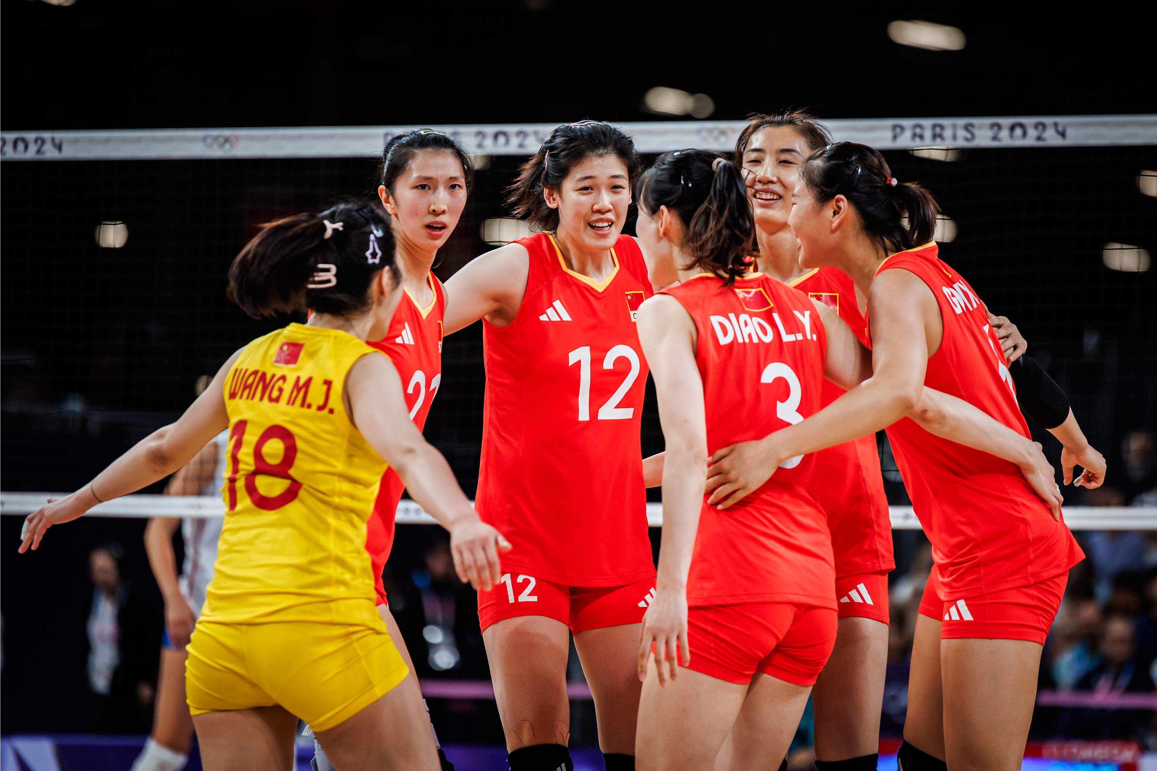 排球女子半决赛,中国队战胜对手晋级 排球女子半决赛,中国队战胜对手晋级