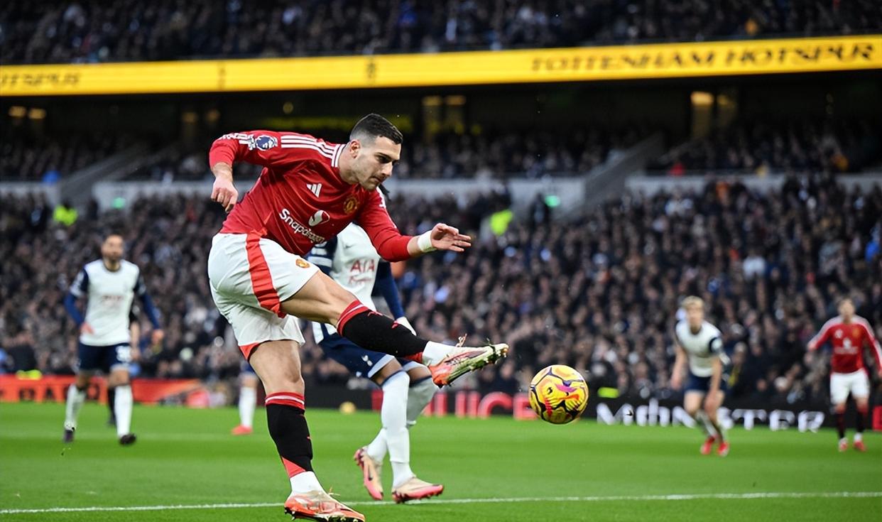 爱游戏大厅-热刺主场失利，积分稍有滑落