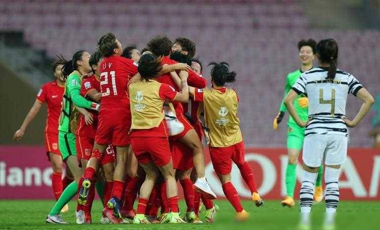 爱游戏APP-亚洲足球赛事中有引人注目的角逐