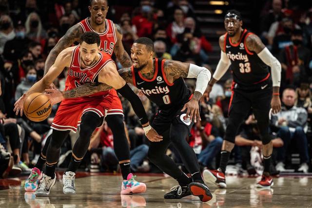 拓荒者全队发威!打爆公牛取得胜利 拓荒者全队发威!打爆公牛取得胜利