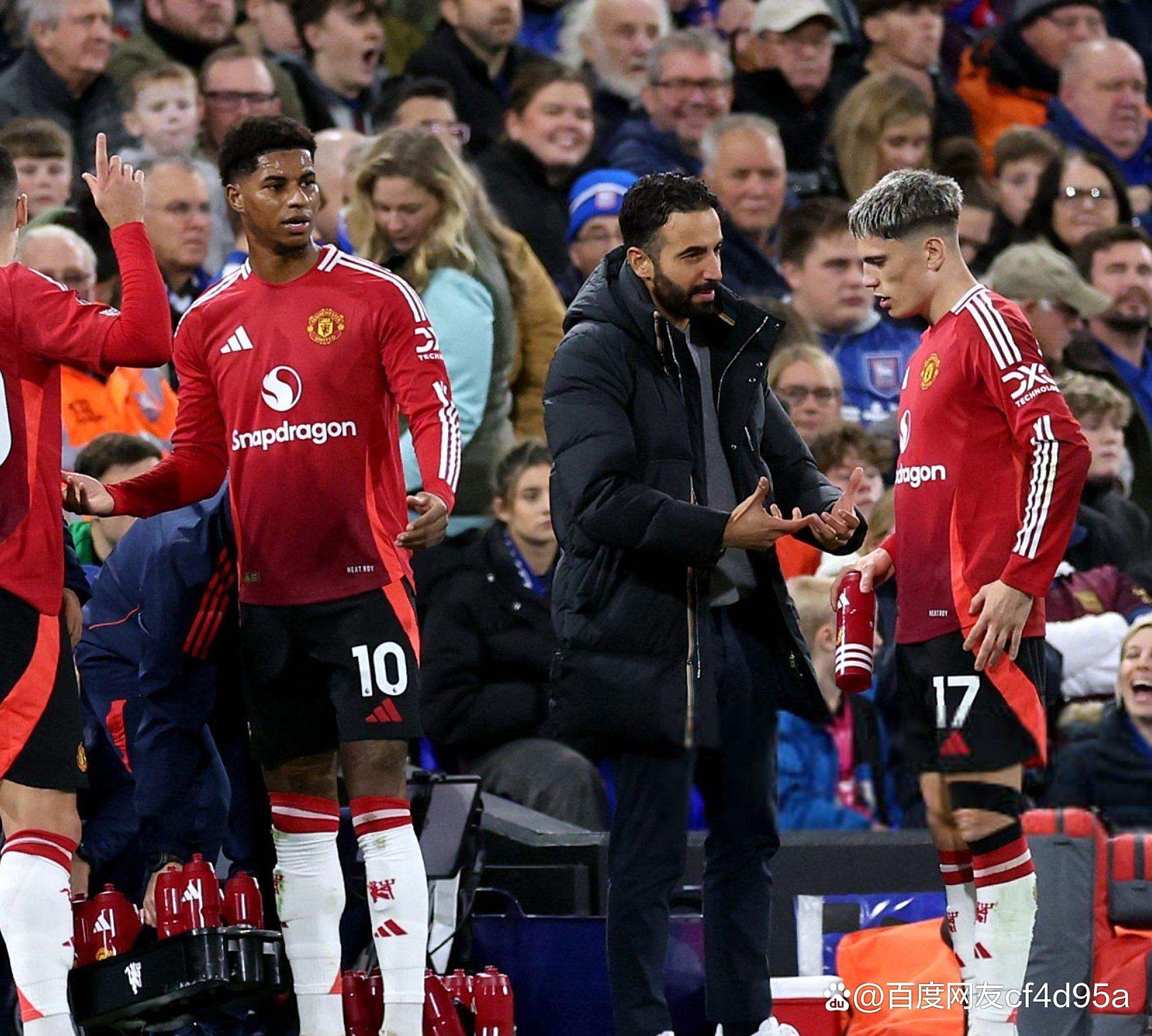 曼联客场击败沃特福德,重返前四 曼联客场击败沃特福德,重返前四