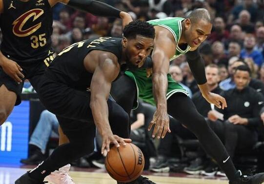 人主场大胜骑士,延续不败势头的简单介绍 人主场大胜骑士,延续不败势头的简单介绍