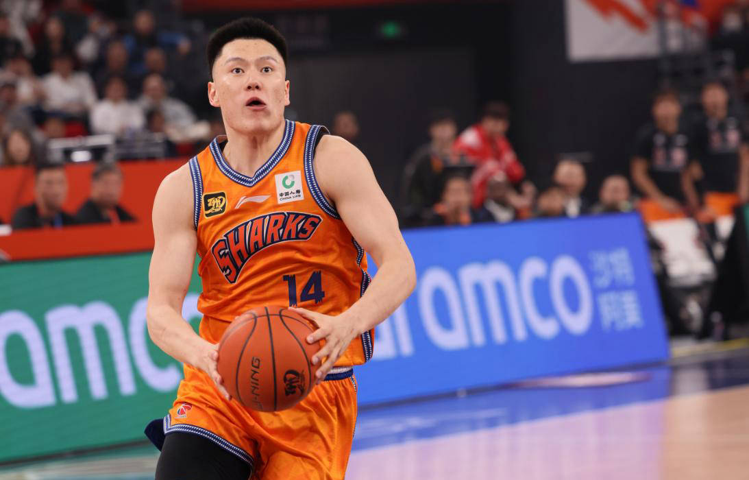 上海男篮不负众望击败江苏队,强势夺冠的简单介绍 上海男篮不负众望击败江苏队,强势夺冠的简单介绍