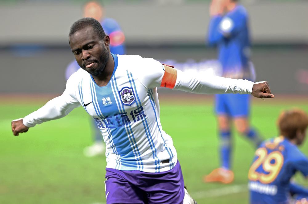 首发梅雷尔斯建功,江苏苏宁主场战胜天津泰达 首发梅雷尔斯建功,江苏苏宁主场战胜天津泰达