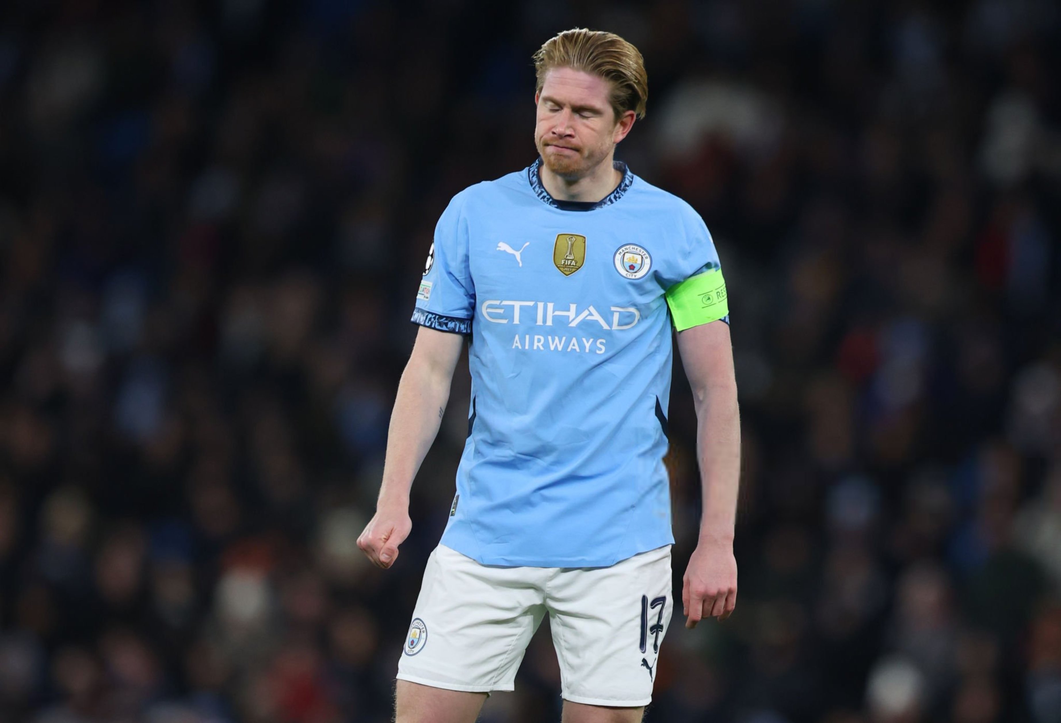 爱游戏体育-曼城客场不敌，遭遇联赛失利