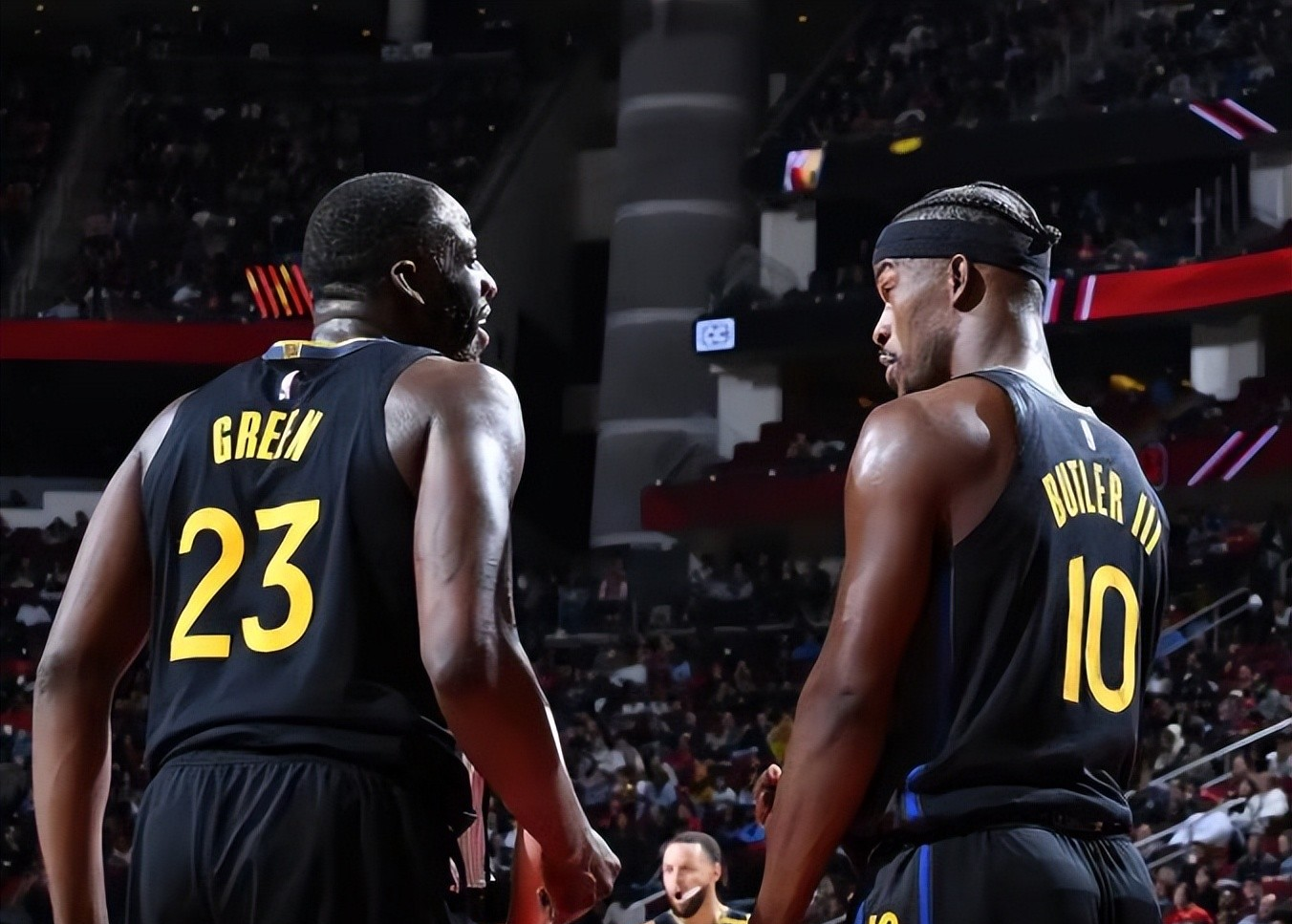 黄蜂队遭遇两连败 黄蜂队遭遇两连败