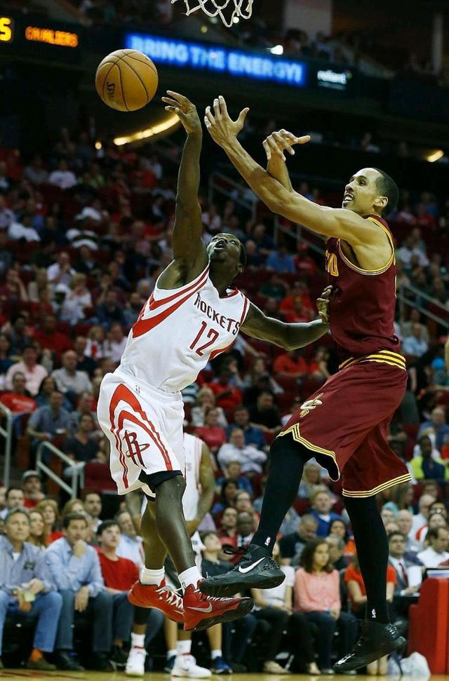 米切尔轰48分领导爵士击败火箭 米切尔轰48分领导爵士击败火箭