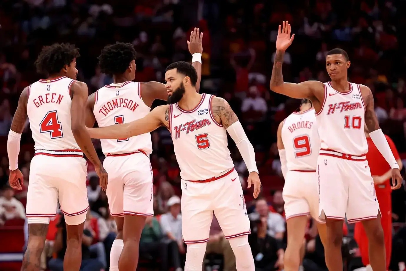 爱游戏APP-球队在客场比赛中巧克力进步