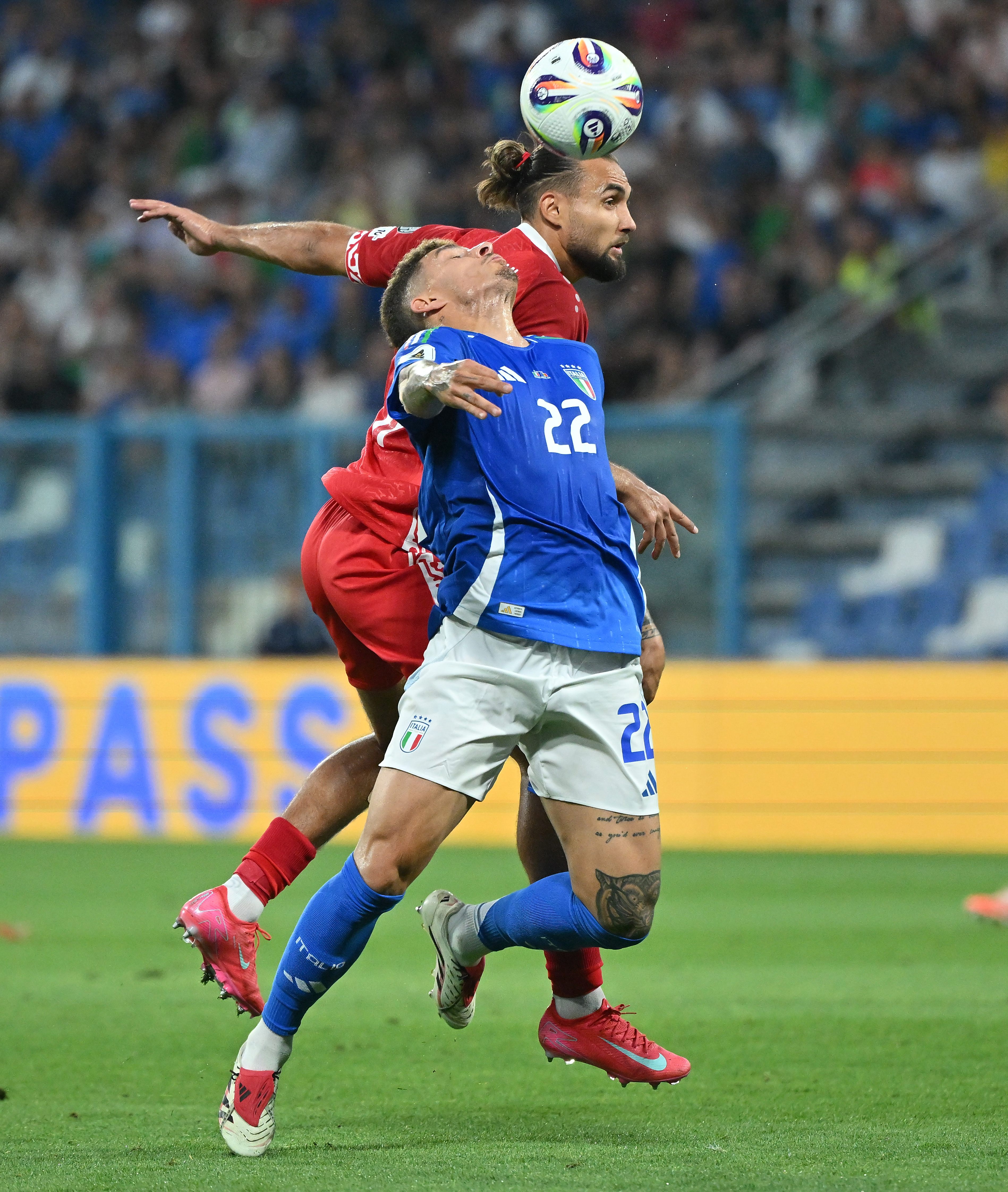 世界杯预选赛:意大利队狂胜晋级 世界杯预选赛:意大利队狂胜晋级