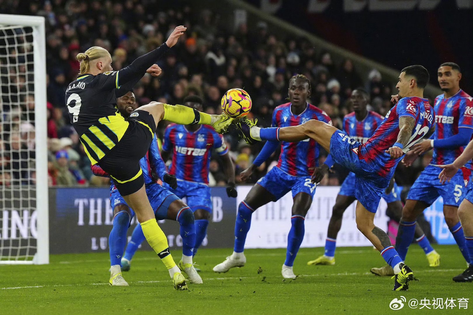 爱游戏官方入口-罗马爆冷曼联，孙兴慜绝境逆转