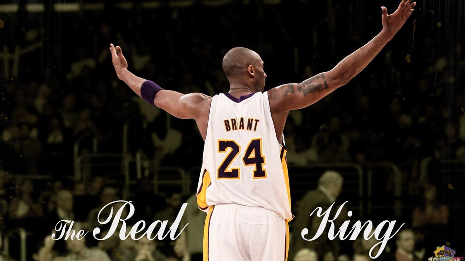 爱游戏-地球两端，同一种心跳，足球如何在一夜之间缝合世界