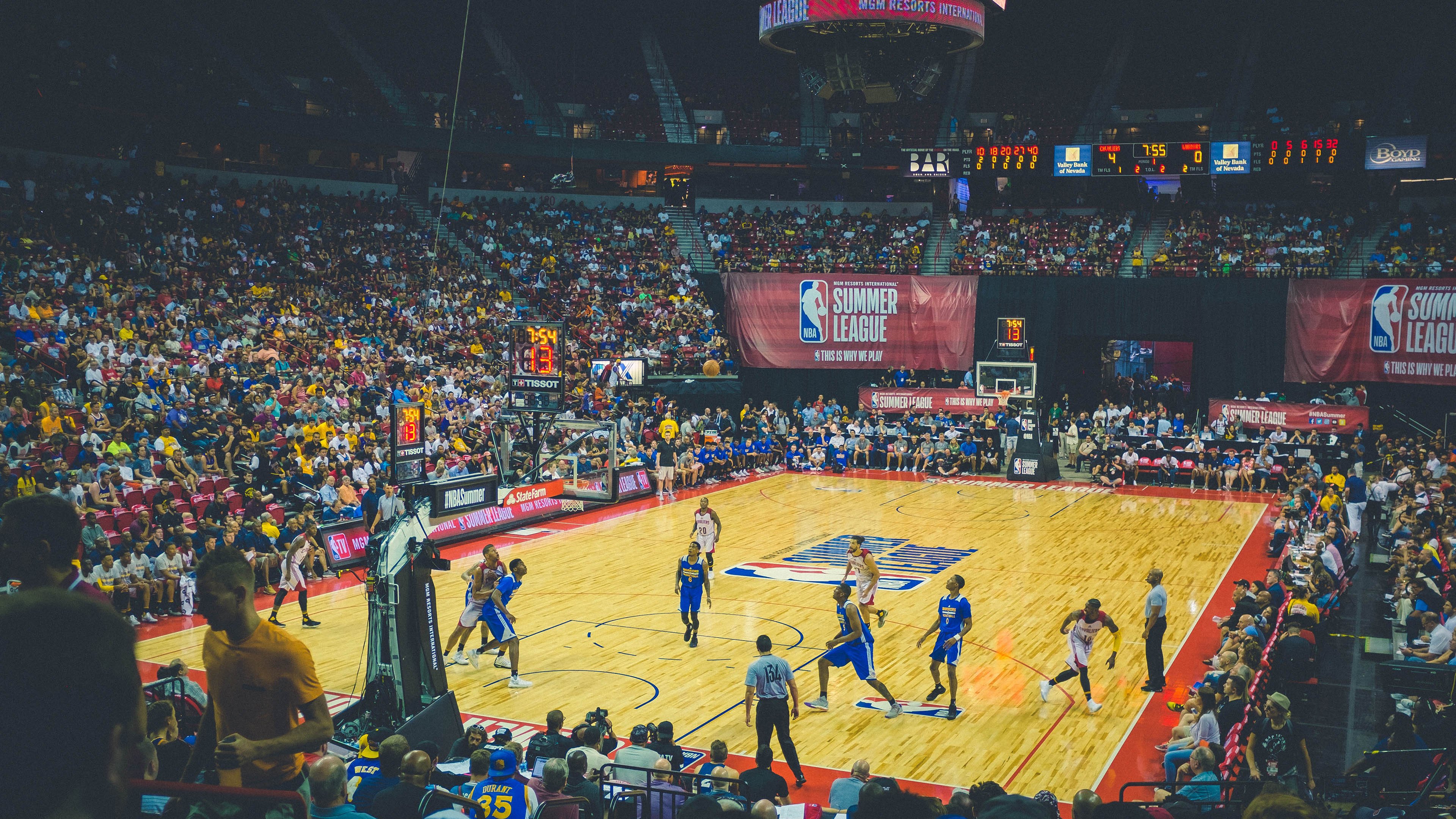 烈焰孤星，当乔治的火焰撕裂盐湖城的冰封之夜