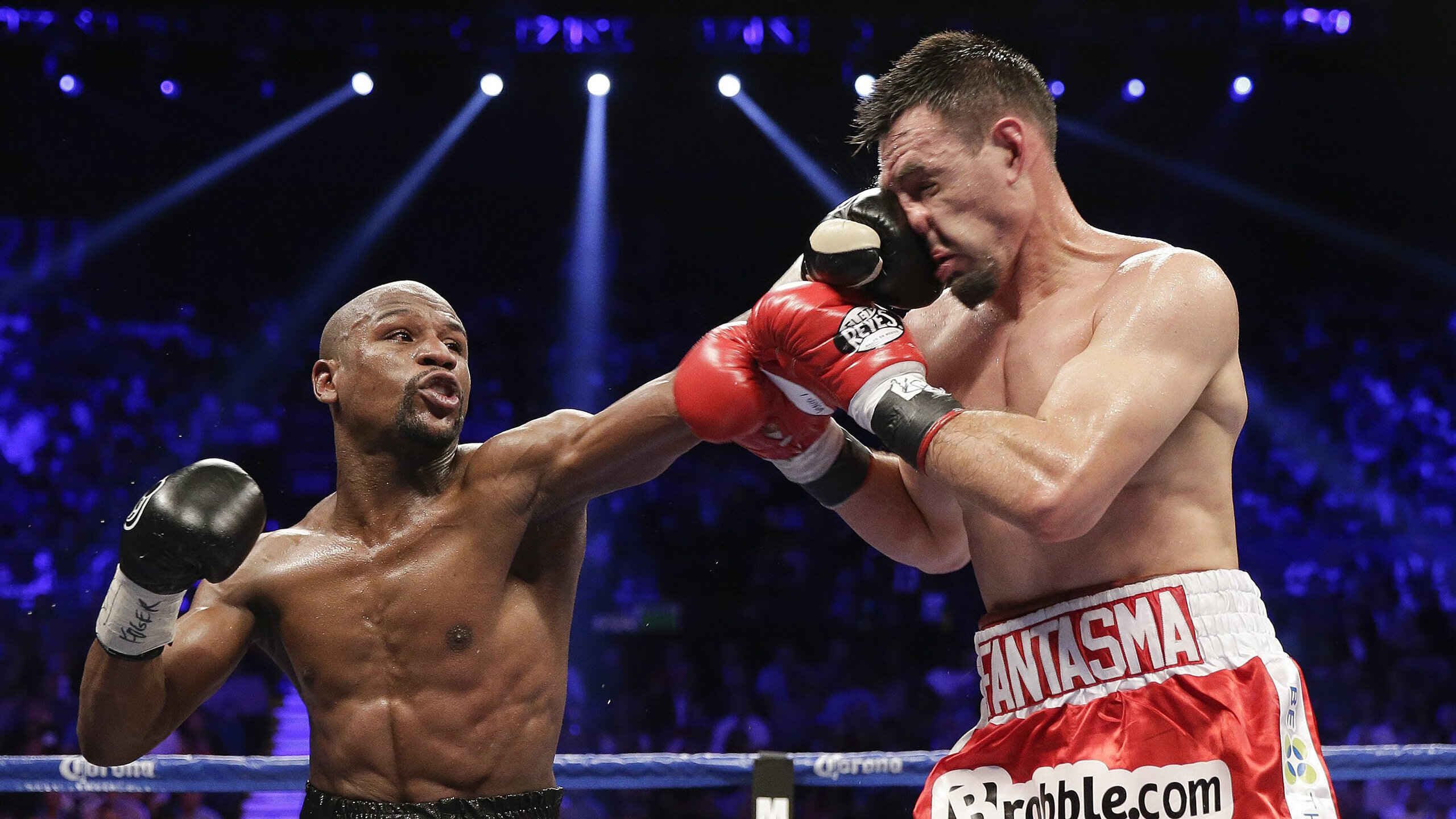 钢铁逆袭，波兰无名军团掀翻德甲黄金舰队，奥亚尔萨瓦尔一战封神